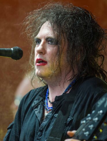 Robert Smith musician crop