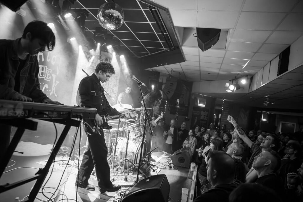 LIVE: Crack Cloud – Brudenell Social Club, Leeds, 26/09/2024 23 010 Enhanced NR