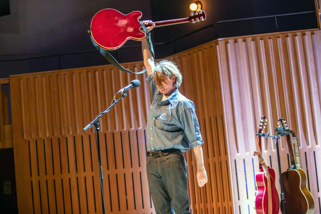 LIVE: Bernard Butler / Ned Swarbrick – Howard Assembly Room, Leeds, 19/10/2024 25 082 Enhanced NR