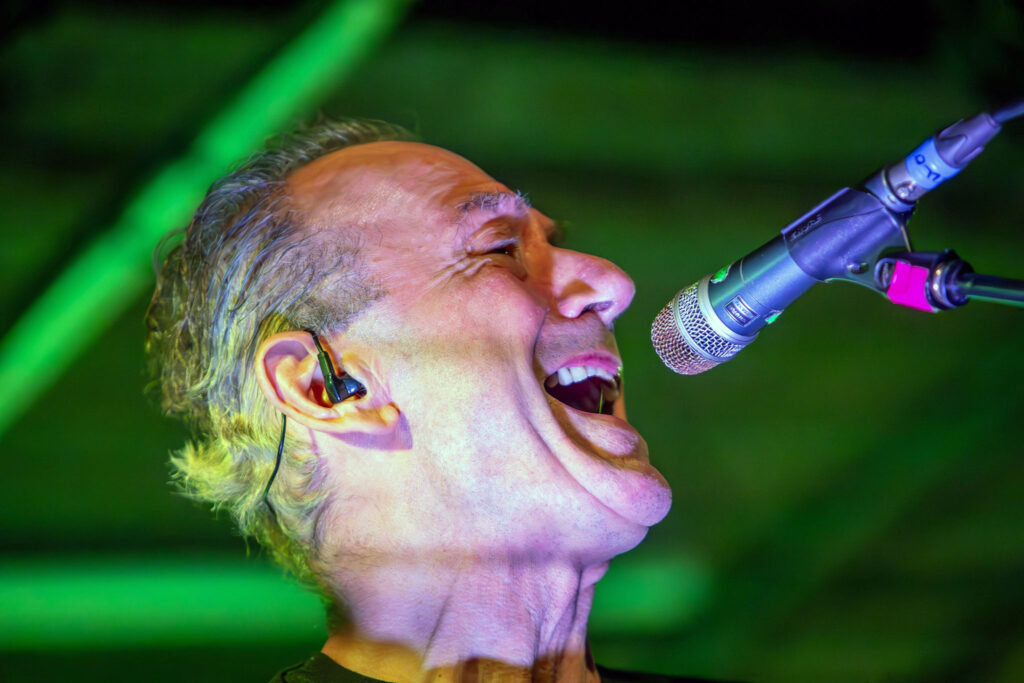 LIVE: Hugh Cornwell / EXTC – The Old Woollen, Leeds, 21/11/2024 24 072 2 Enhanced NR