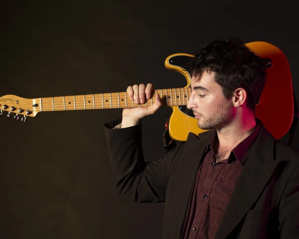 tom emlyn 701 Studios