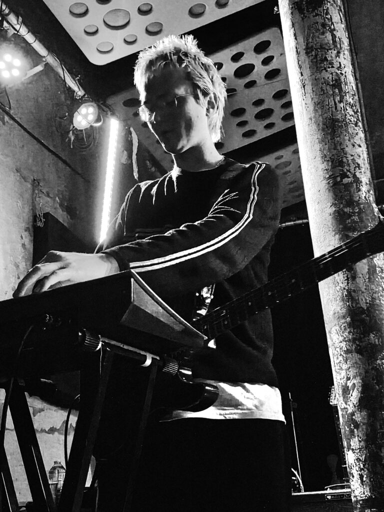 LIVE: Thus Love / Ain't - Stereo, Glasgow, 28/03/2025 33 20250328 205759