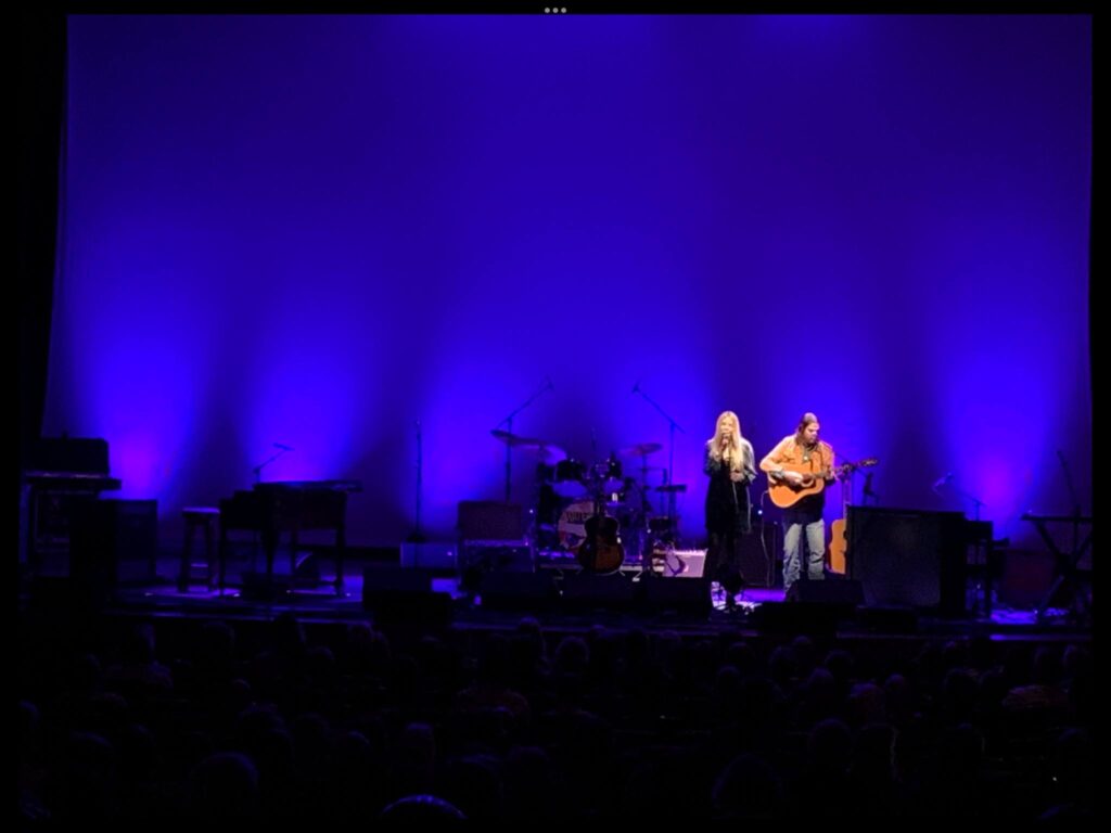 LIVE: The Waterboys / Zervas and Pepper - Symphony Hall, Birmingham, 16/05/2025 23 f87fa67f ae17 4a91 a4f4 b4ce094b926c